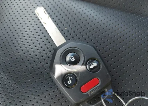 2013 Subaru Legacy 3.6R Limited из США, поврежденный, VIN 4S3BMDK62D2020931